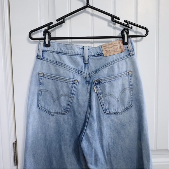 Levi's X Deepika Padukone Straight Fit Jeans Light Indigo Wash Womens Size 28 - Picture 7 of 11